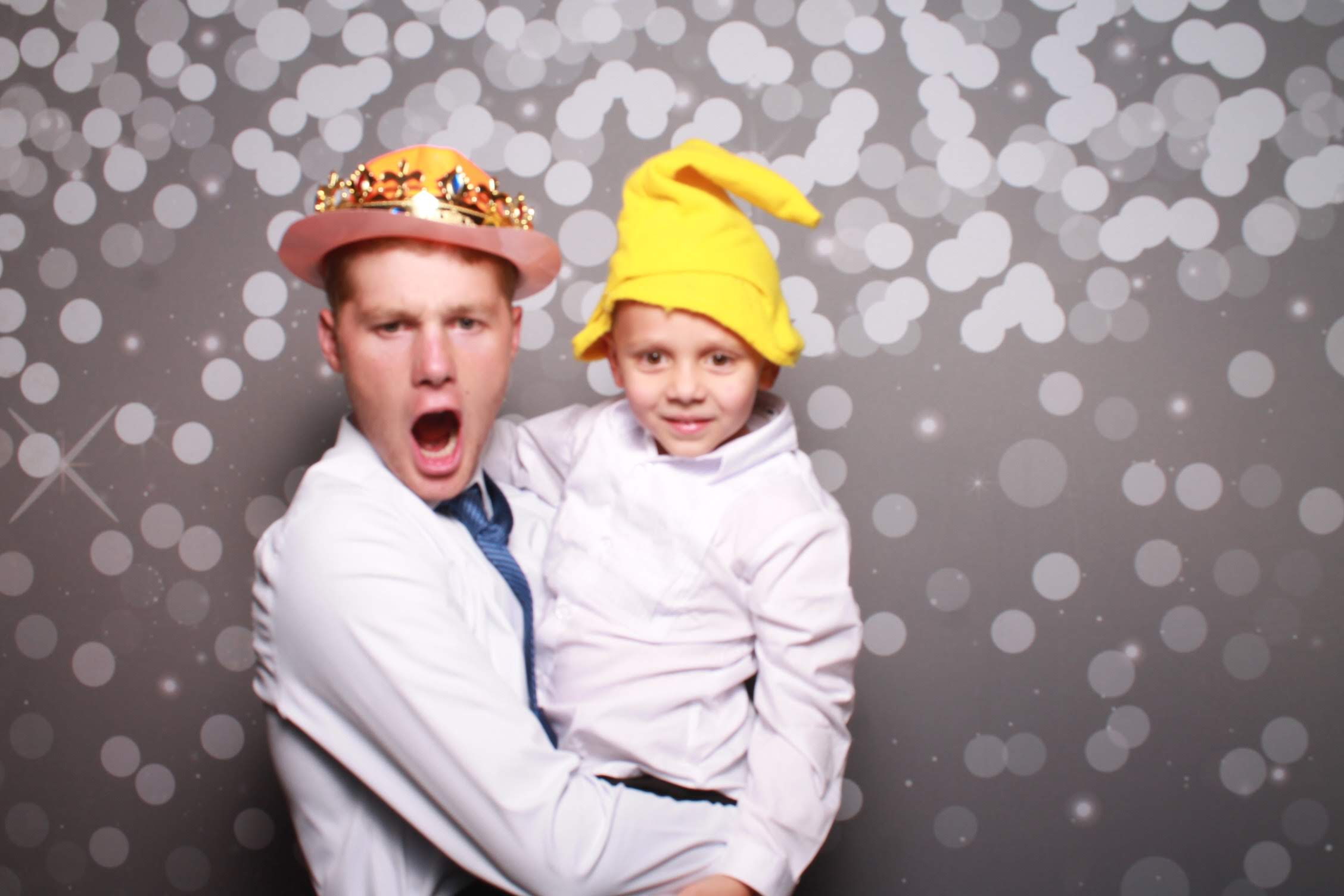 Lindsey Adams Reception at The Madison | View more photos from the event at gallery.photoboothcincy.com/u/PhotoBoothCincy/Lindsey-Adams-Reception-at-The-Madison